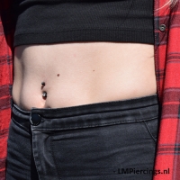 Piercing titanium zwart met steentje