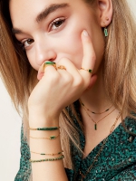 Armband met groene bedel - goud